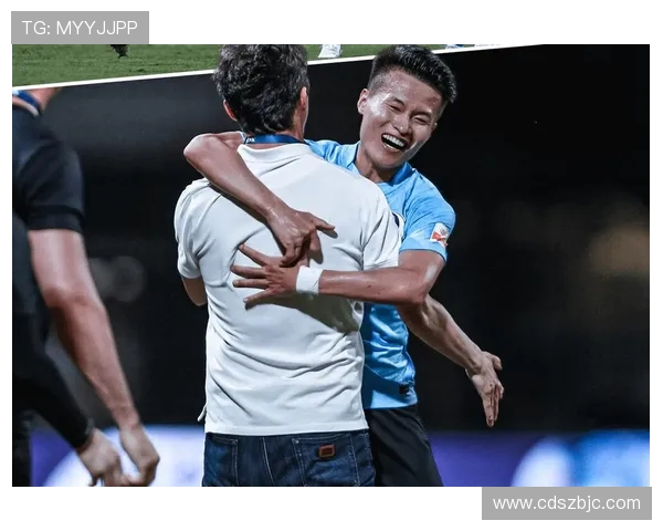 黄强专访：畅谈网球生涯与未来展望的精彩旅程